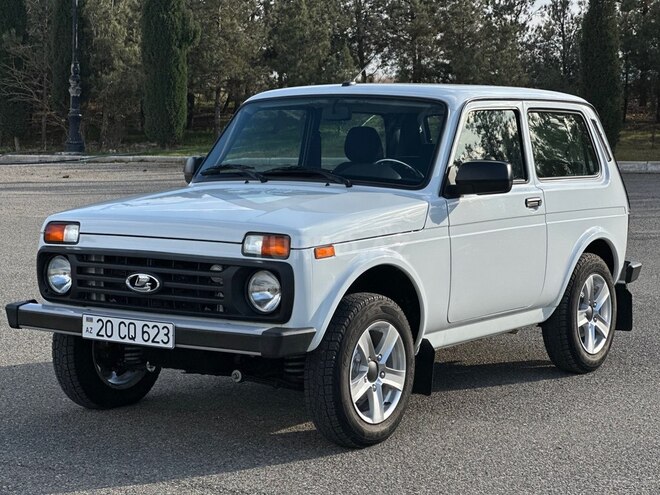 LADA (VAZ) Niva 2025, 27,000 km - 1.7 л - Gəncə