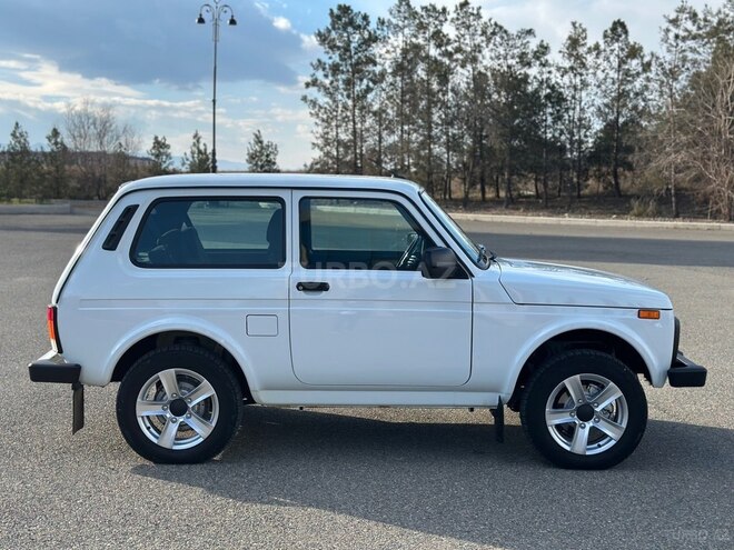 LADA (VAZ) Niva 2025, 27,000 km - 1.7 л - Gəncə