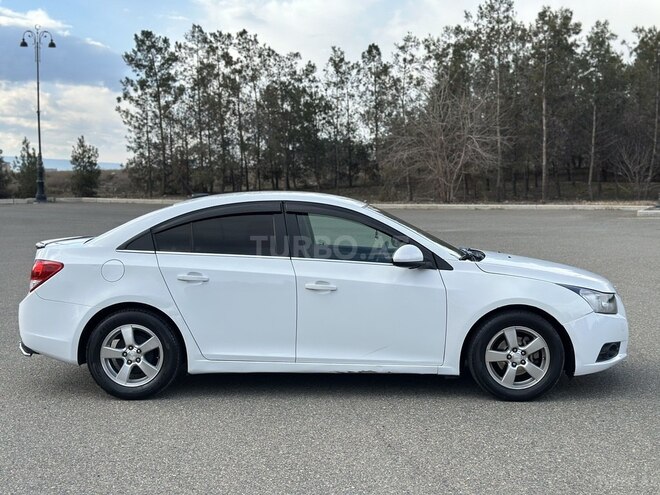 Chevrolet Cruze 2013, 299,000 km - 1.4 l - Gəncə