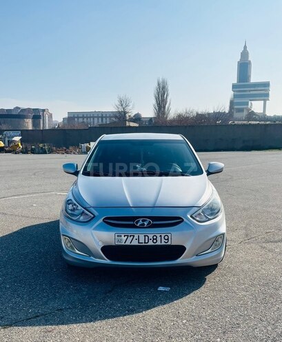 Hyundai Accent 2017, 129,105 km - 1.6 l - Bakı
