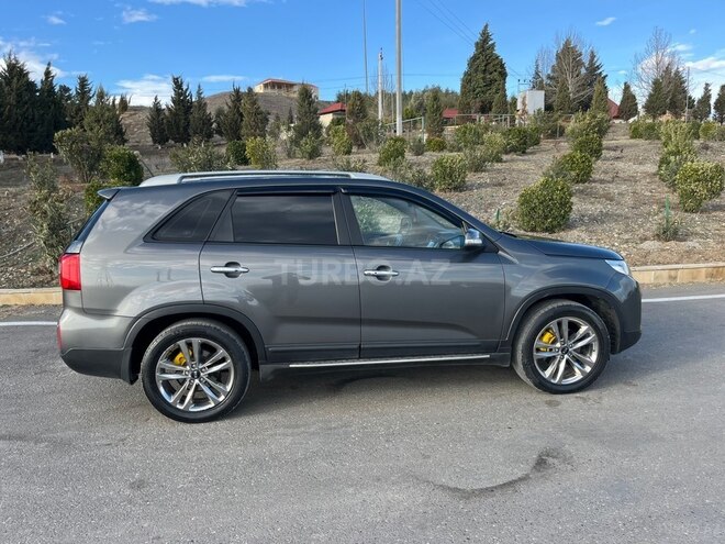 Kia Sorento-4