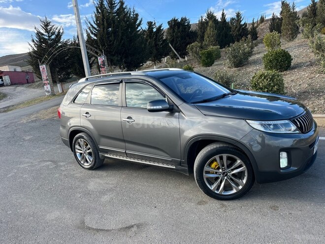 Kia Sorento-10