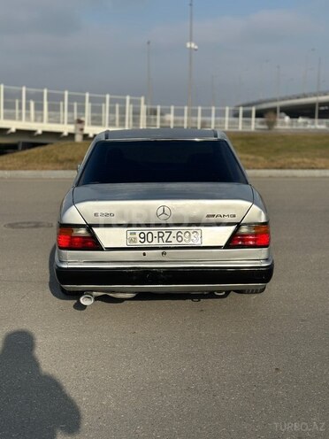 Mercedes 220 E 1995, 382,000 km - 2.2 l - Bakı