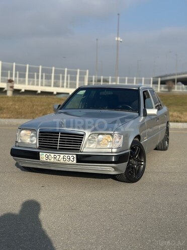 Mercedes 220 E 1995, 382,000 km - 2.2 l - Bakı