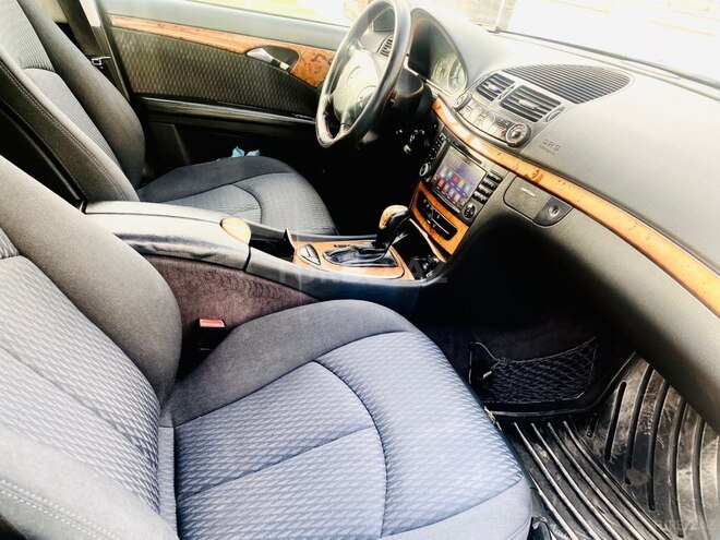 Mercedes E 240 2002, 325,000 km - 2.6 l - Bakı