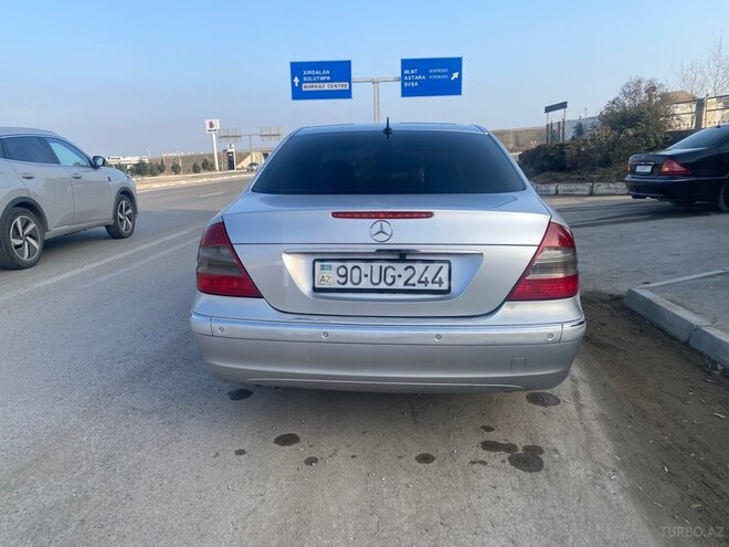 Mercedes E 240 2002, 325,000 km - 2.6 l - Bakı