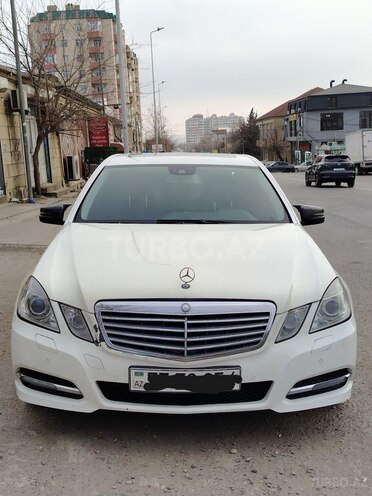 Mercedes E 220 2013, 305,000 km - 2.1 l - Bakı