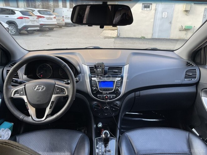 Hyundai Accent 2012, 134,000 km - 1.4 л - Bakı