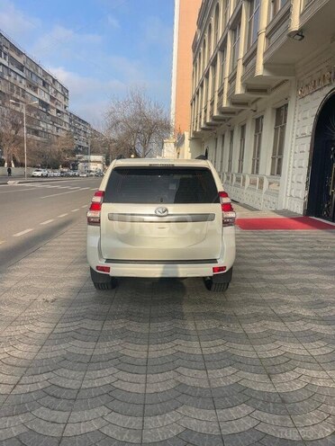 Toyota Land Cruiser Prado 2013, 112,000 km - 2.7 л - Bakı
