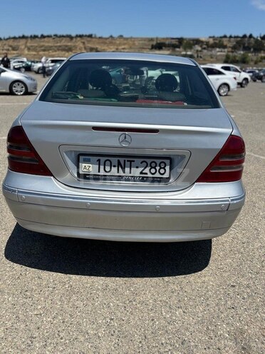 Mercedes C 220 2003, 289,000 km - 2.1 l - Bakı