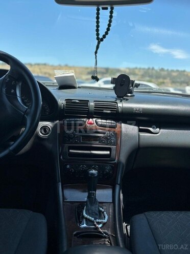 Mercedes C 220 2003, 289,000 km - 2.1 l - Bakı