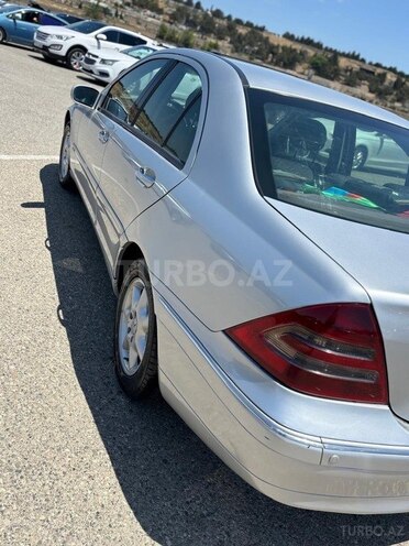 Mercedes C 220 2003, 289,000 km - 2.1 l - Bakı