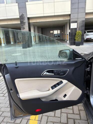 Mercedes CLA 250 4MATIC-6