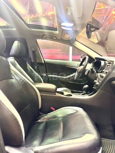 Kia Optima-16
