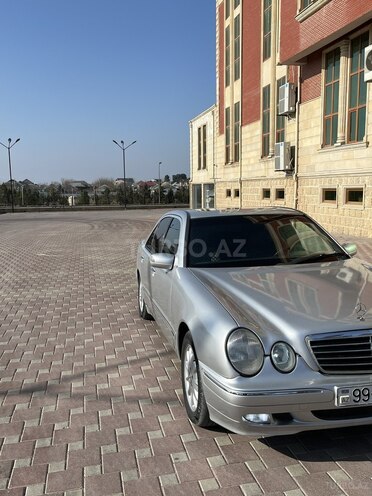 Mercedes E 220 1999, 210,933 km - 2.2 l - Şirvan
