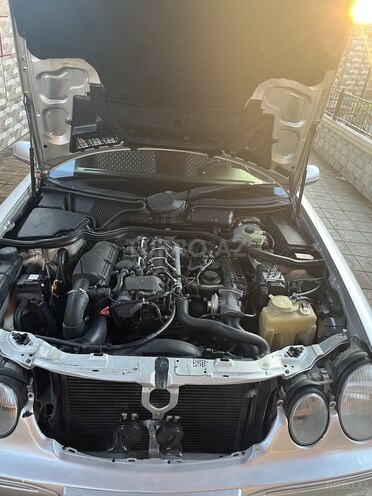 Mercedes E 220 1999, 210,933 km - 2.2 l - Şirvan