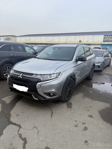 Mitsubishi Outlander 2020, 170,000 km - 2.4 l - Bakı