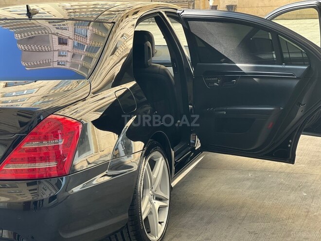 Mercedes S 500 2011, 233,500 km - 4.7 л - Bakı