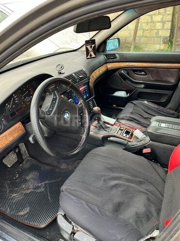BMW 520 1997, 252,525 km - 2.0 l - Sumqayıt