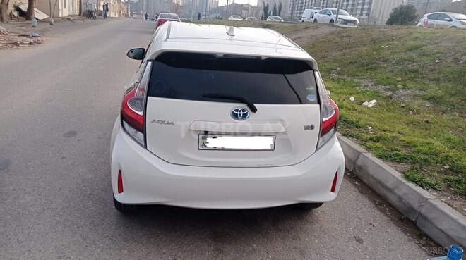 Toyota Aqua 2018, 156,000 km - 1.5 l - Bakı