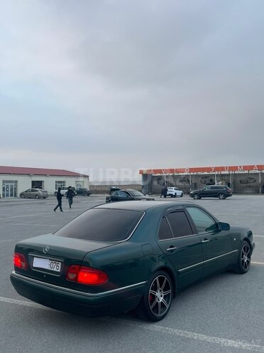 Mercedes E 240 1997, 354,000 km - 2.4 l - Bakı