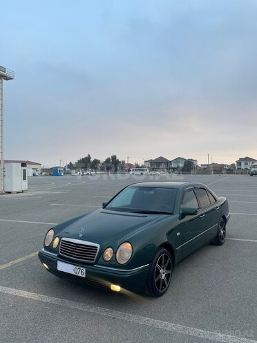 Mercedes E 240 1997, 354,000 km - 2.4 l - Bakı