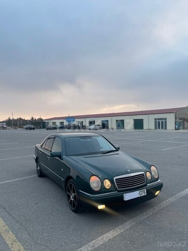 Mercedes E 240 1997, 354,000 km - 2.4 l - Bakı