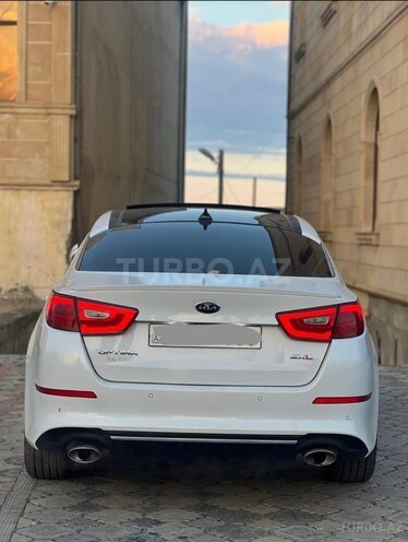 Kia Optima-4
