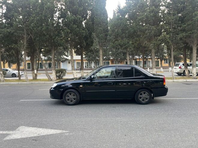 Hyundai Accent 2005, 296,000 km - 1.6 l - Bakı