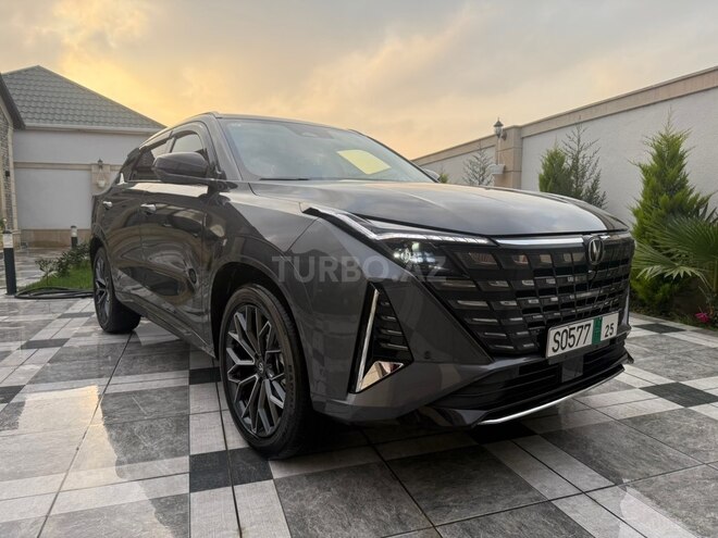 Changan  2025, 5,900 km - 1.5 l - Bakı