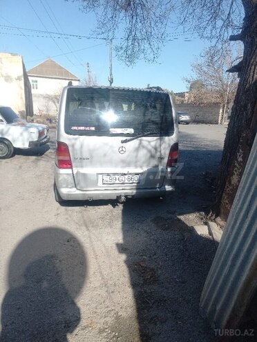Mercedes V 220 1999, 350,000 km - 2.2 l - Ucar