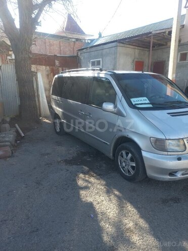 Mercedes V 220 1999, 350,000 km - 2.2 l - Ucar