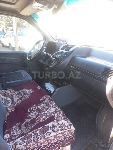 Mercedes V 220 1999, 350,000 km - 2.2 l - Ucar