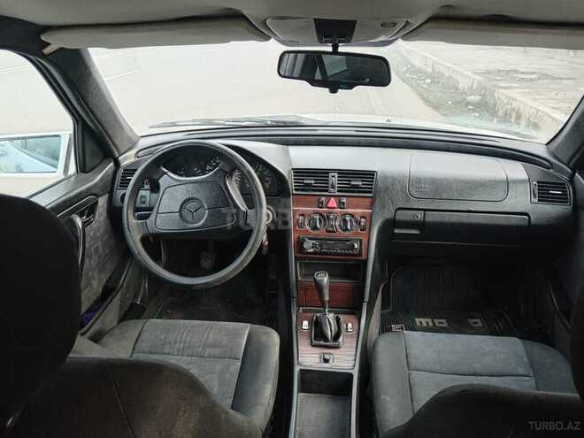 Mercedes C 200 1995, 321,654 km - 2.0 l - Sabirabad