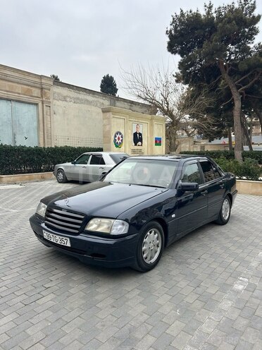 Mercedes C 240 1997, 401,000 km - 2.4 л - Bakı