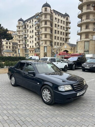 Mercedes C 240 1997, 401,000 km - 2.4 л - Bakı