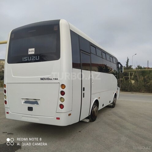 Isuzu  2014, 390,000 km - 5.2 l - Bakı