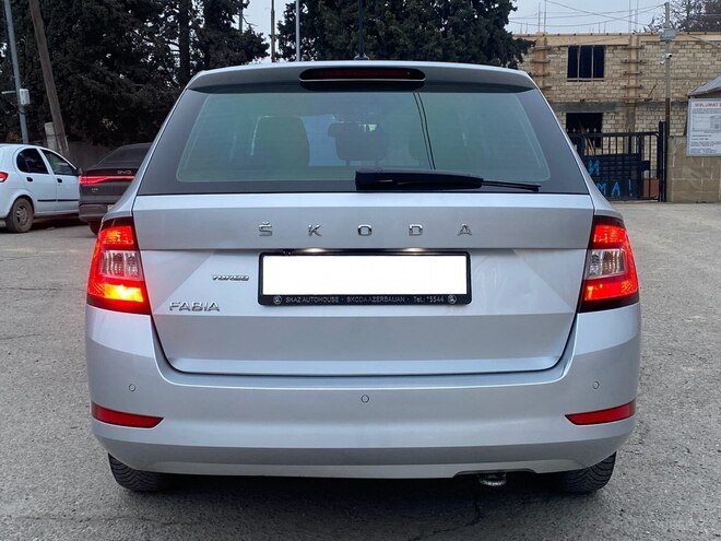 Skoda Fabia 2020, 107,000 km - 1.0 l - Bakı