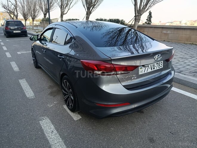 Hyundai Elantra 2018, 233,000 km - 2.0 л - Bakı