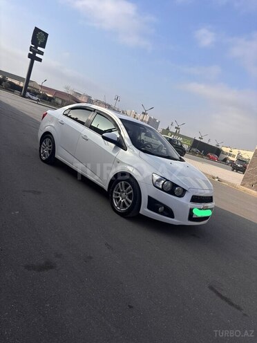 Chevrolet Aveo-4