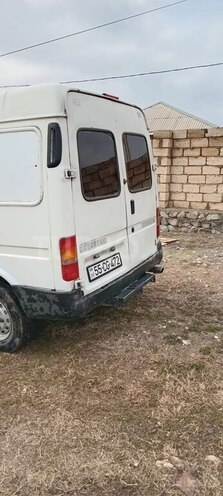 Ford Transit-6