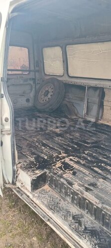 Ford Transit-13
