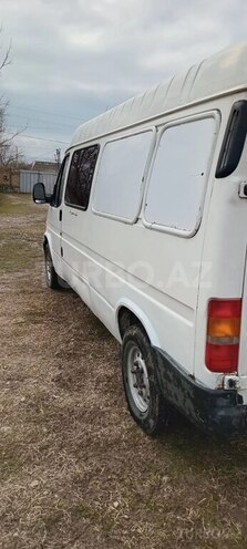 Ford Transit-17