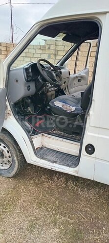 Ford Transit-18