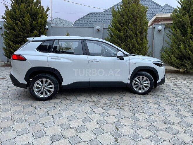 Toyota Corolla Cross 2024, 36,000 km - 2.0 l - Bakı