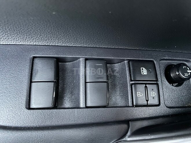 Toyota Corolla Cross 2024, 36,000 km - 2.0 l - Bakı