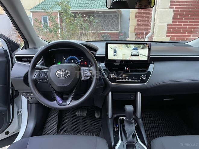 Toyota Corolla Cross 2024, 36,000 km - 2.0 l - Bakı