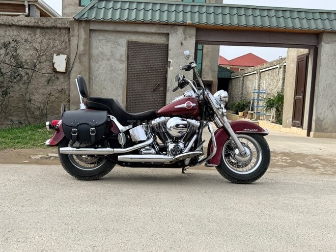 Harley-Davidson FLSTC Heritage Softail Classic 2017, 32,187 km - 1.7 l - Bakı