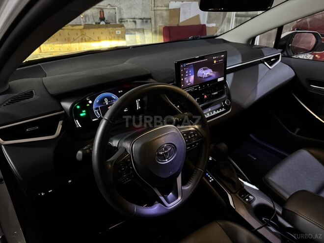 Toyota Corolla 2025, 14,800 km - 1.8 л - Bakı