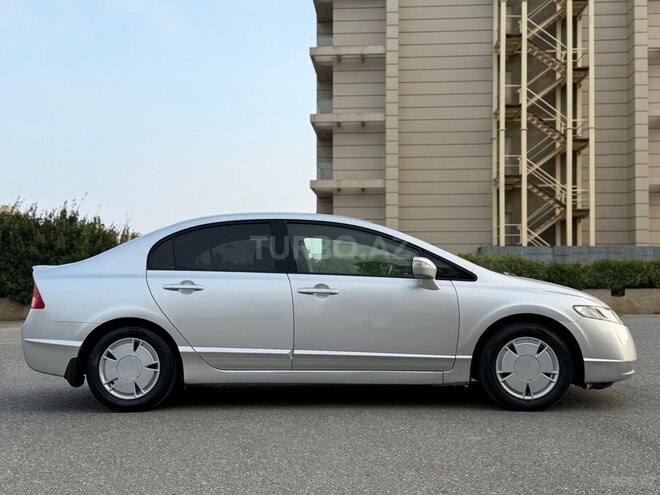Honda Civic 2007, 320,000 km - 1.3 л - Bakı
